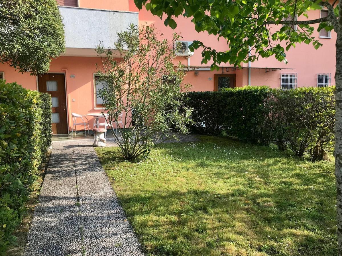 Villaggio Le Ginestre Bibione Buitenkant foto
