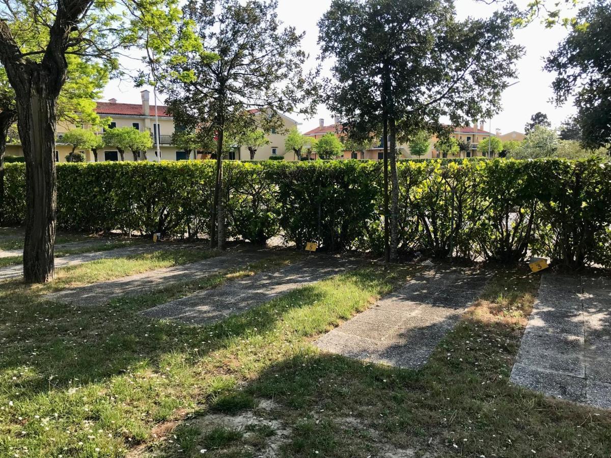 Villaggio Le Ginestre Bibione Buitenkant foto