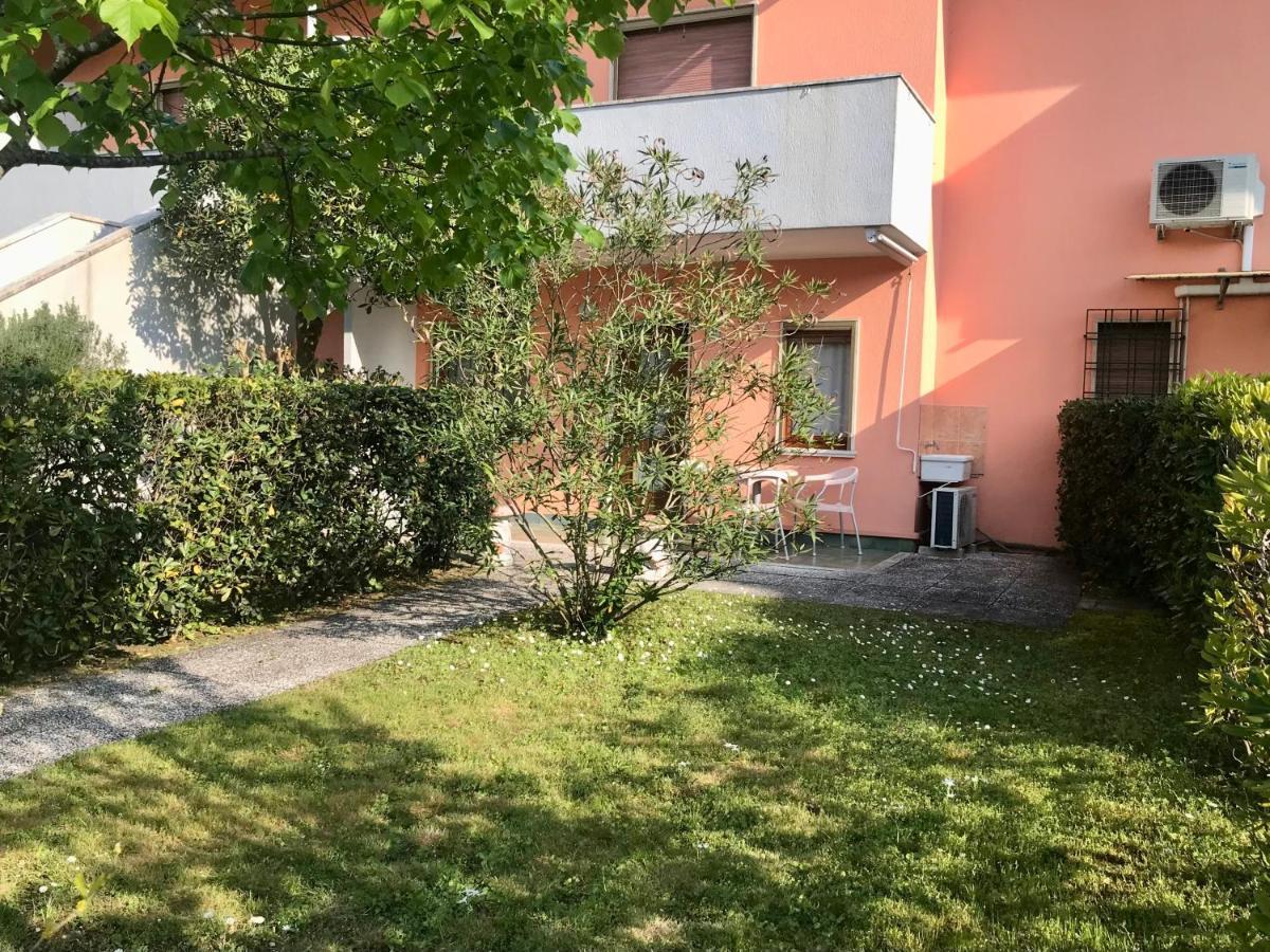Villaggio Le Ginestre Bibione Buitenkant foto